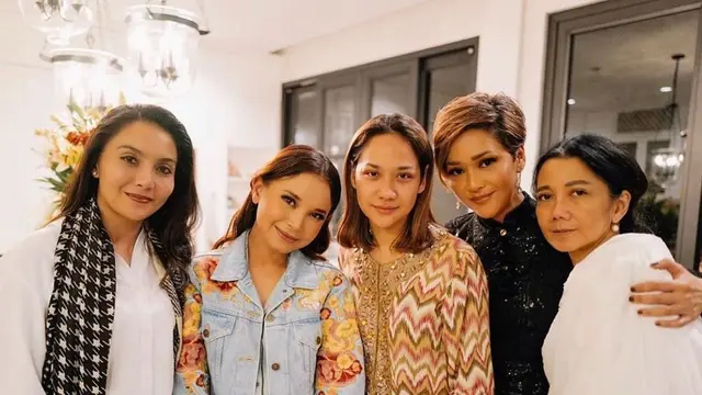6 Potret Persahabatan Rossa dan Bunga Citra Lestari, Kompak Banget