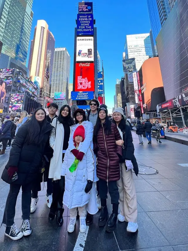 Tanpa Ahmad Dhani, Ini Potret Mulan Jameela dan Anak-anaknya Liburan ke Amerika