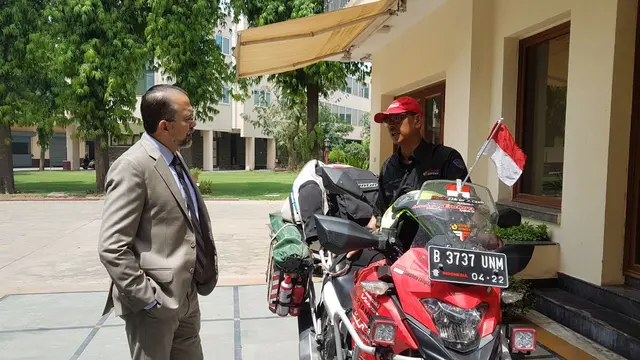 Stephen Langitan tiba di KBRI New Delhi