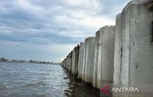Bukan 'Giant Sea Wall'! KKP Tegaskan Tanggul Beton KCN Cilincing untuk Pelabuhan Umum