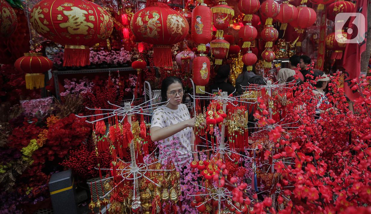 Pernak-pernik tersebut dijual dari harga Rp 10ribu hingga Rp 500ribu. (Liputan6.com/Angga Yuniar)