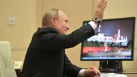 Presiden Rusia Vladimir Putin kedapatan masih memakai Windows XP. (Doc: Kremlin.ru)
