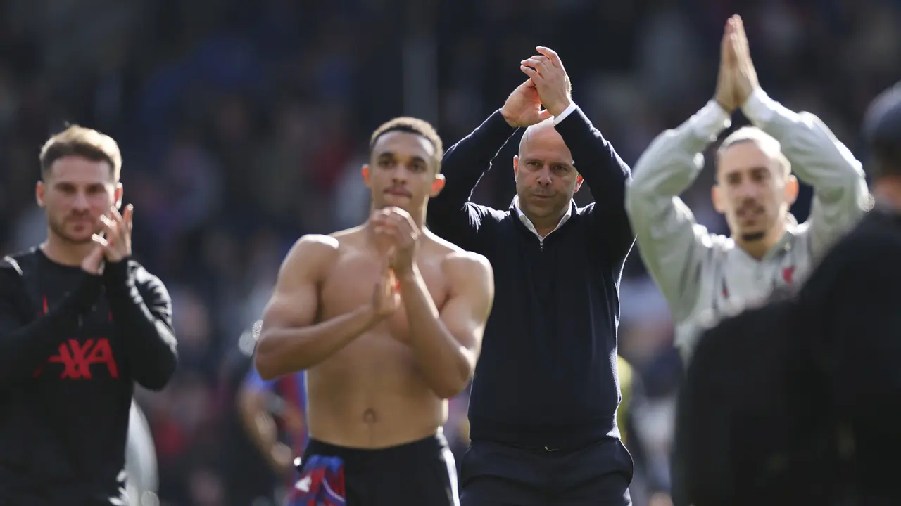 Foto: Arne Slot Ukir Rekor Cemerlang setelah Kemenangan Liverpool di Liga Inggris