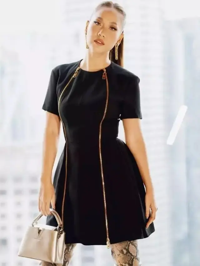 Bunga Citra Lestari berpenampilan nyentrik (Instagram/bclsinclair)