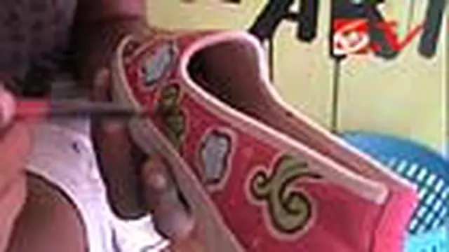 Tampil Menarik dengan Sepatu Lukis