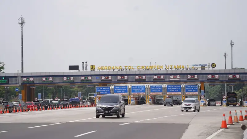 Rekayasa lalu lintas one way diberlakukan pada KM 188 Gerbang Tol (GT) Palimanan Jalan Tol Cipali hingga KM 72 Cikampek