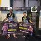 Dua atlet Waskita Team, Sertu Muyak dan Adi Yudanto Kusumo yang meraih emas di kejurnas MMA yang berlangsung di Solo (istimewa)