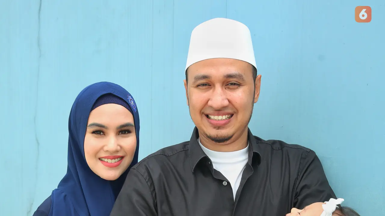 [Fimela] Kartika Putri dan Habib Usman Bin Yahya