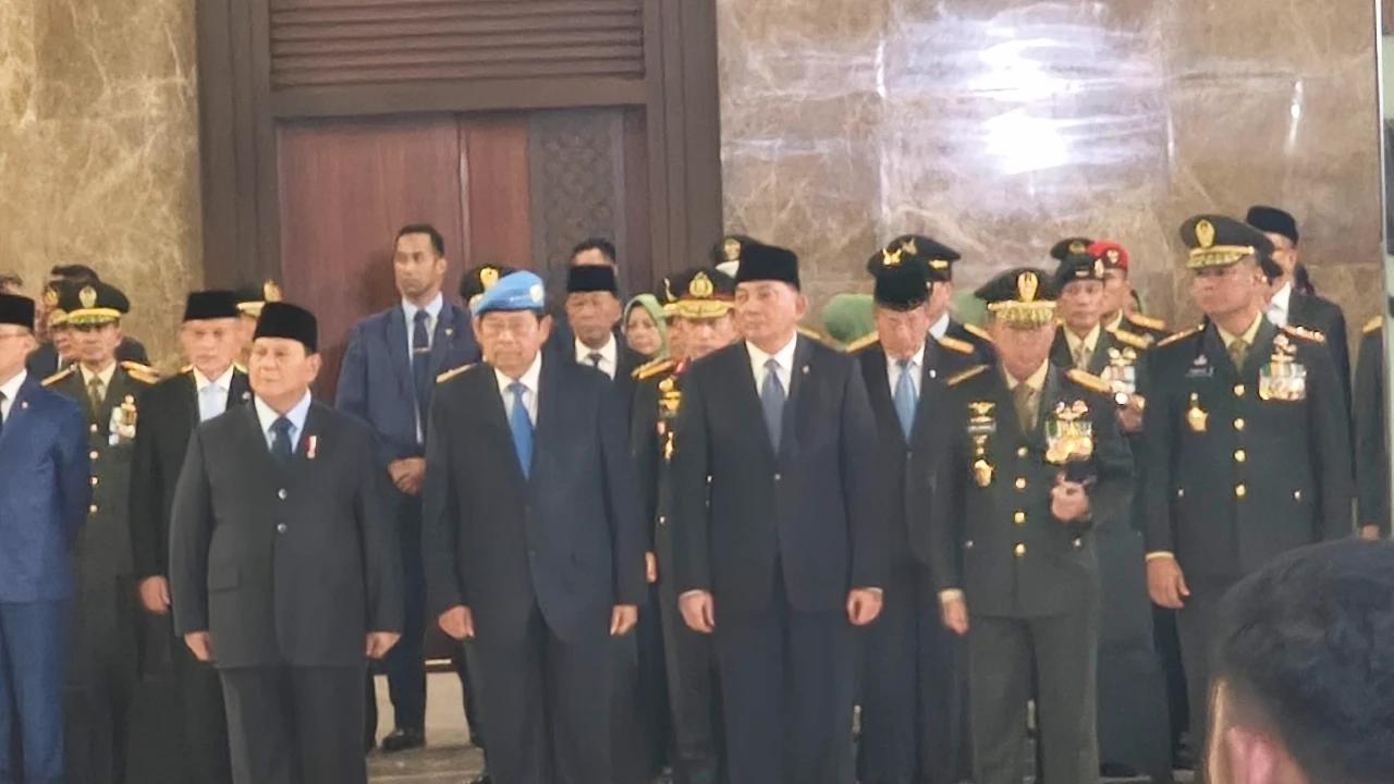 Persemayaman Prajurit TNI Gugur di Lebanon, SBY Hadir Memberi Penghormatan