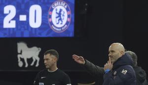 Pelatih Chelsea, Enzo Maresca saat laga lanjutan Liga Inggris 2024/2025 melawan Ipswich Town yang berlangsung di Portman Road, Ipswich, Inggris, Selasa (31/12/2024) dini hari WIB. (AP Photo/Richard Pelham)