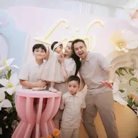 Lily, anak Raffi Ahmad dan Nagita Slavina  rayakan ulang tahun pertama. [Foto: Instagram/ Raffinagita]