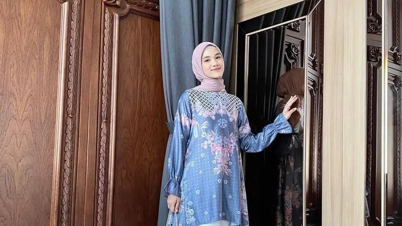 8 Ide Padu Padan Baju Tunik dengan Celana Kulot, Cocok untuk Sehari-hari