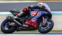 Pembalap Yamaha, Toprak Razgatlioglu sudah tiba di Indonesia untuk mengikuti seri terakhir WSBK 2021 (Vincent Jannink / AFP)