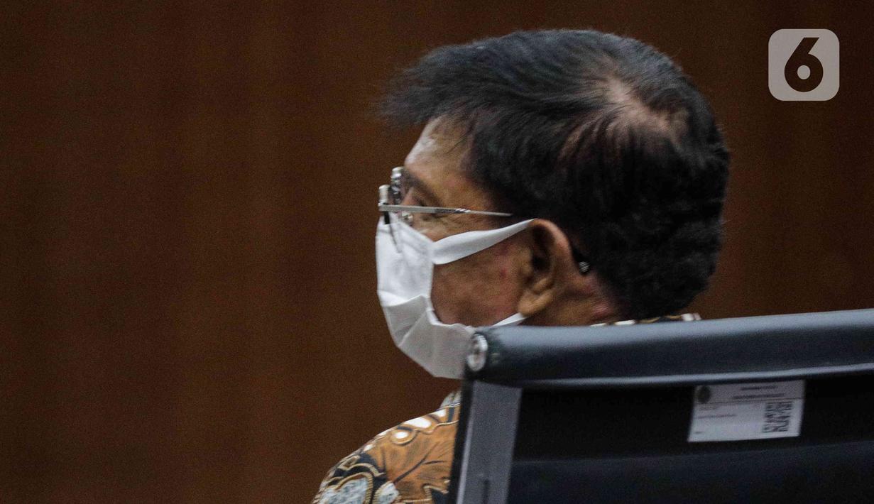 Menteri Komunikasi dan Informatika (Menkominfo) nonaktif Johnny G Plate didakwa melakukan tindak pidana korupsi dalam proyek pengadaan base transceiver station (BTS) 4G hingga menyebabkan kerugian negara Rp 8 triliun. (Liputan6.com/Herman Zakharia)