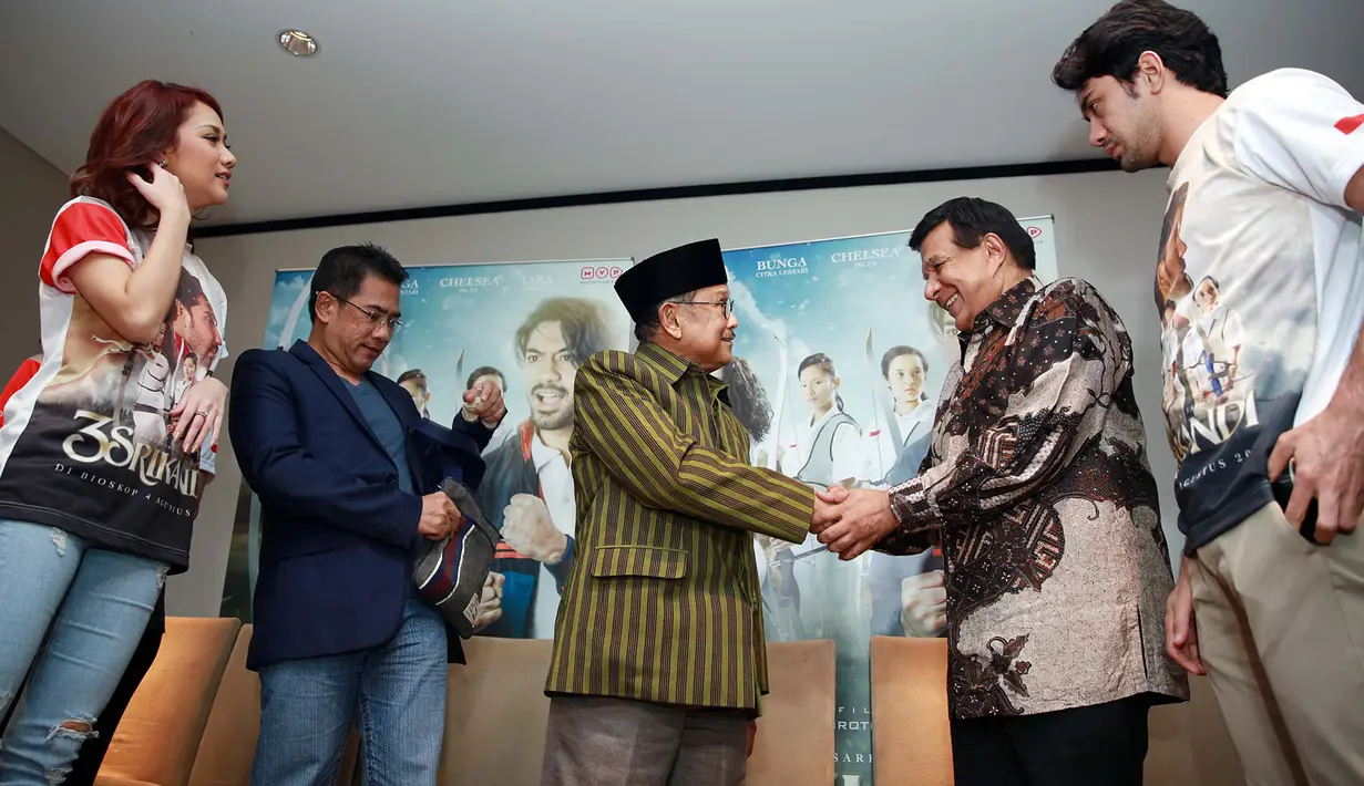 Mantan presiden itu juga mengajak masyarakat untuk menonton film 3 atlet wanita yang mendedikasikan dirinya mengharumkan bangsa dan negara di ajang Olimpiade. (Deki Prayoga/Bintang.com)