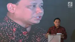 Ketua Bawaslu RI, Abhan memberi sambutan perayaan HUT Bawaslu ke-11 di Jakarta, Selasa (9/4). Selain merayakan Hut ke-11, Bawaslu merilis pemuktahiran dari Indeks Kerawanan Pemilu 2019. (Liputan6.com/Helmi Fithriansyah)