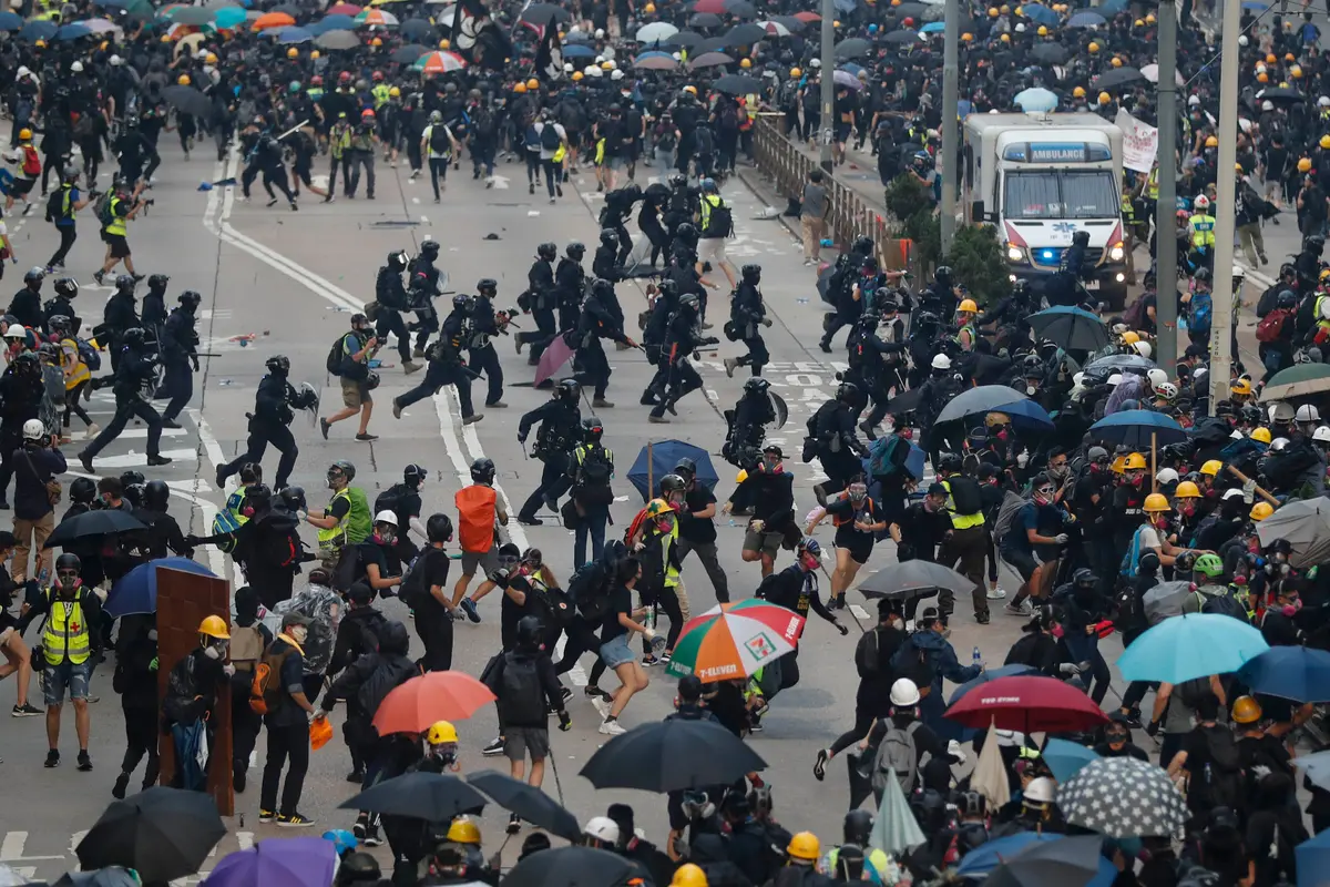 Jelang HUT China, Demo Hong Kong Kian Panas