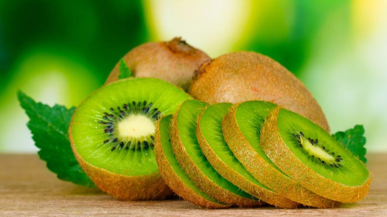 7. Buah Kiwi