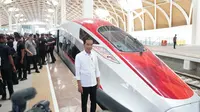 Presiden Joko Widodo mencoba Kereta Api Cepat Jakarta-Bandung (KCJB) pada Rabu (13/9). Uji coba kereta api cepat itu dilakukan dari Jakarta menuju Bandung dan kembali lagi ke Jakarta. Dok KAI