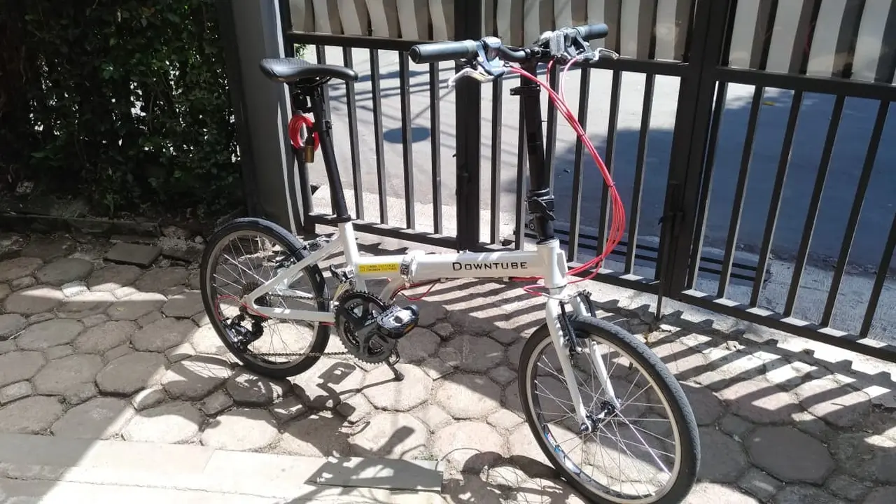 Sepeda lipat Downtube Nova