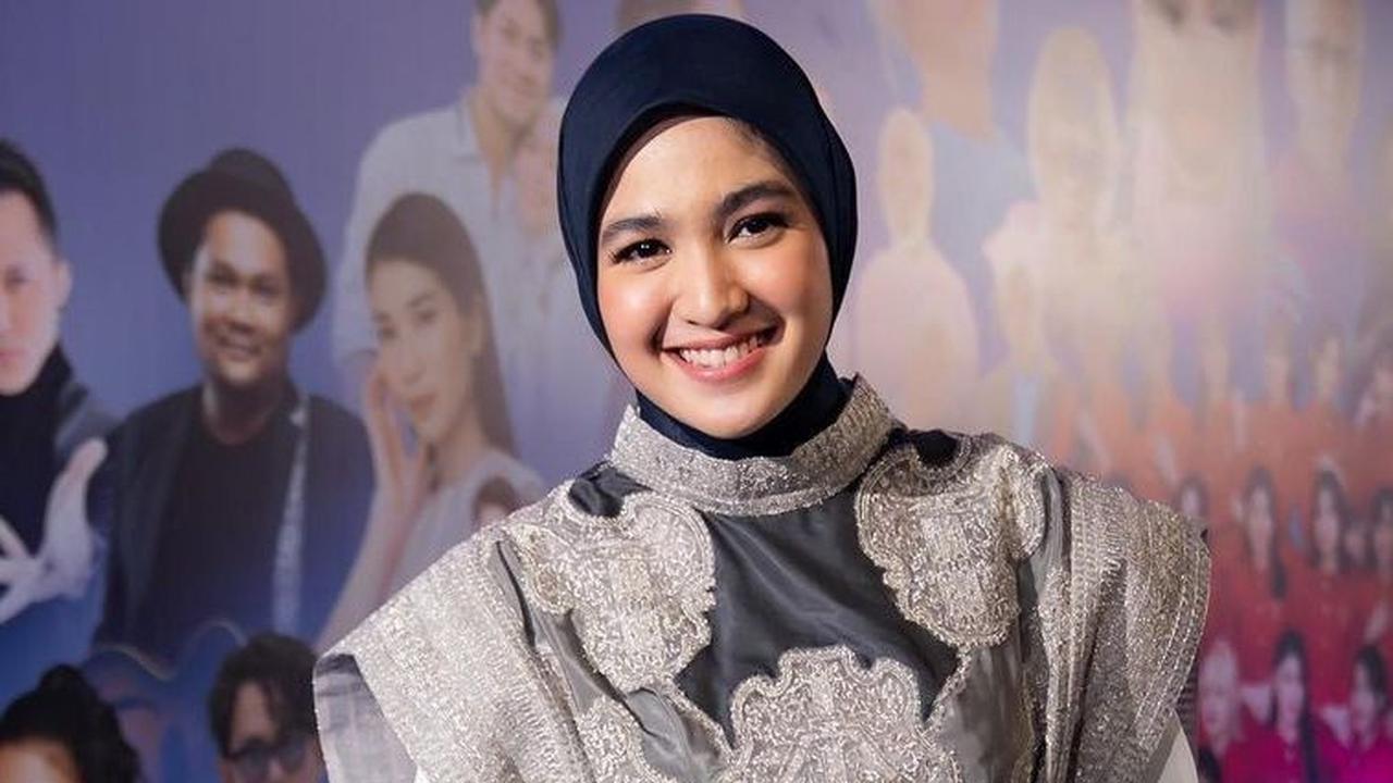 <b>Hijab Lilit dan Dress: Pilihan Ideal untuk Acara Formal</b>