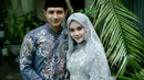 Pada Desember 2024 Dea Sahirah gelar acara tasyakuran empat bulanan. Dengan mengenakan dress kebaya warna biru, baby bump keponakan Inneke Koesherawati terlihat jelas. Sembari memegang perutnya yang semakin buncit, wajah Dea Sahirah tampak berseri. Empat bulan berlalu sejak tasyakuran empat bulanan digelar, kini usia kandungan Dea Sahirah memasuki delapan bulan. (Liputan6.com/IG/@deasahirah)