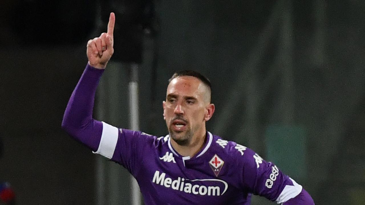 Ibrahimovic Cetak Gol, AC Milan Bekuk Fiorentina 3-2