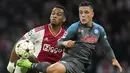 Giacomo Raspadori mampu membobol gawang Ajax dan membuat skor menjadi imbang 1-1 diawal pertandingan. Setelah itu, laga menjadi milik Napoli sepenuhnya. (AP Photo/Peter Dejong)