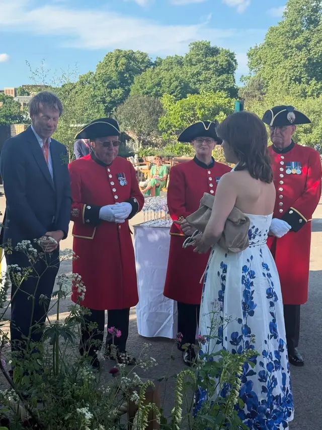 Putri Eugenie Dinobatkan Jadi Anggota Kerajaan Inggris Termodis, Lebih Modis dari Kate Middleton?