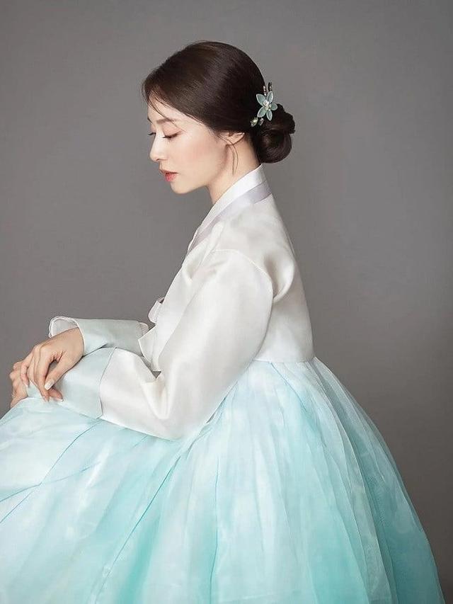 Foto Pernikahan Jiyeon T-ara & pemain baseball Hwang Jae Gyun