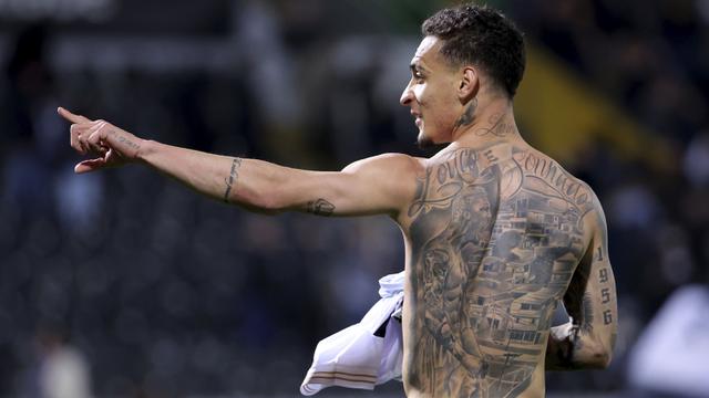 Foto: Aksi Berkelas Antony saat Cetak Gol dan Assist untuk Kemenangan Real Betis di Conferece Lague