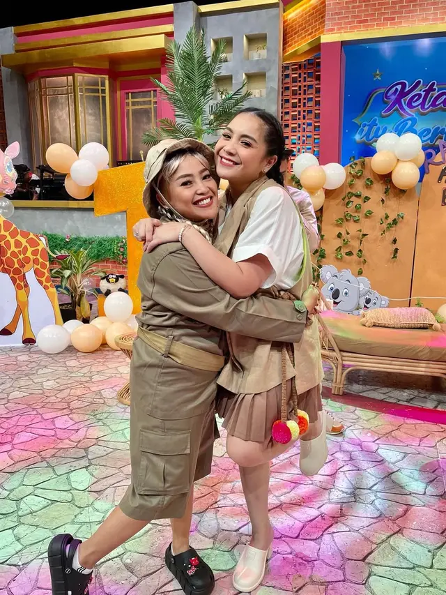 Potret Persahabatan Mpok Alpa dan Raffi Ahmad, Kini Tinggal Kenangan