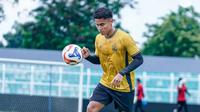 Muhammad Ferarri saat berlatih bersama Bhayangkara FC. (Dok. Bhayangkara FC)