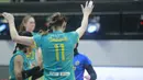 <p>Selebrasi para pemain Jakarta Electric PLN, Katerina Zhidkova dkk setelah mencetak angka saat menghadapi Jakarta Pertamina Enduro pada laga putaran pertama Final Four PLN Mobile Proliga 2024 di GOR Bung Tomo, Surabaya, Sabtu (6/7/2024). Jakarta Electric PLN menang 3-1 (25-23, 11-25, 25-21 dan 25-21). (Dok. PBVSI)</p>