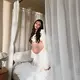 Dalam unggahan tersebut, Alyssa tampil begitu anggun sambil memamerkan baby bump yang semakin besar menjelang persalinan. [@alyssadaguise].