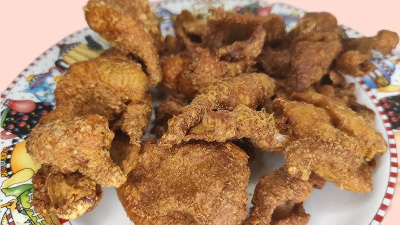 Trik Membuat Kulit Ayam Krispi Tanpa Tepung yang Perlu Dicoba