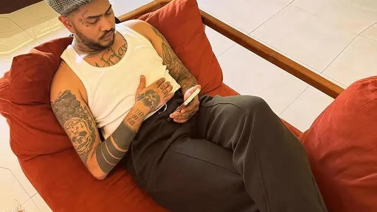 Onadio Leonardo sedang santai