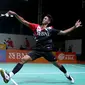 Tunggal putra junior Indonesia, Alwi Farhan, saat beaksi di laga pertama Grup A Kejuaraan Bulutangkis Asia Junior 2023 di GOR Amongrogo, Yogyakarta, Sabtu (8/7/2023). Alwi Farhan menang 21-14, 21-17 atas tunggal putra Vietnam, Quoc Khanh, dalam pertandingan beregu campuran. (Bola.com/Dok. PBSI)