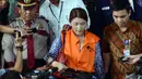  Usai diperiksa KPK, Artha Meris Simbolon nyaris tanpa senyum dan sedikit bicara, Jakarta, Jumat (4/7/2014) (Liputan6.com/Miftahul Hayat)
