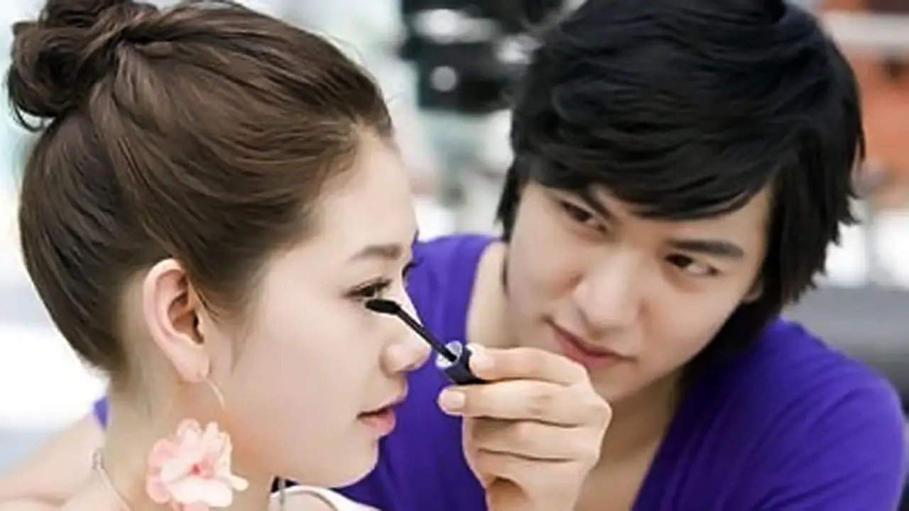 park-shin-hye-lee-min-ho-131120b.jpg