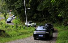 FOTO: Menjajal Ketangguhan All New Hyundai Santa Fe Libas Tanjakan di Kawah Kamojang