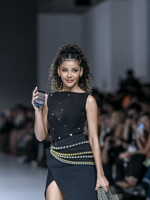 Tak Cuma Busana, Jakarta Fashion Week 2025 Hadirkan Tren Gaya Rambut untuk Travelling, Ngantor, hingga Hangout