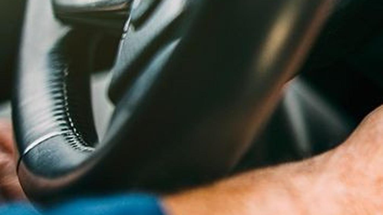 <b>Perilaku yang Tidak Baik Ketika Mematikan Mesin Mobil</b>