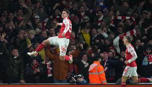 Empat gol Arsenal dicetak Gabriel Magalhaes pada menit 48, Martin Zubimendi menit 52, Leandro Trossard menit 69, dan Gabriel Jesus menit 78. Aston Villa hanya mampu membalas melalui Ollie Watkins pada menit 90+4. (AP photo/Alastair Grant)
