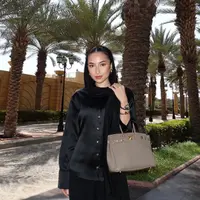 Intip gaya Jennifer Coppen berhijab saat berada di Jeddah (@jennifercoppenreal20)