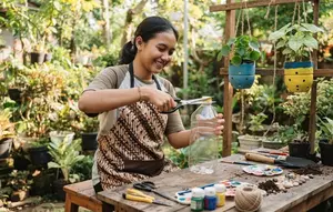 8 Cara Membuat Pot Gantung dari Botol Minyak Goreng Bekas 2 Liter, Hemat Biaya dan Ramah Lingkungan