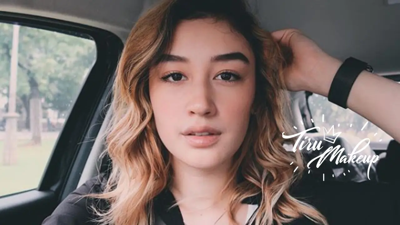 Tiru Mkeup: Wajah Fresh dengan Tampilan Simpel ala Natasha Ryder