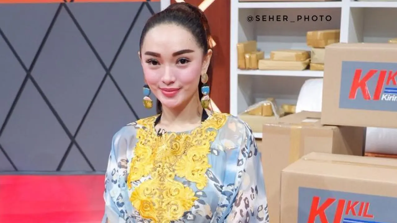 [Bintang] Zaskia Gotik