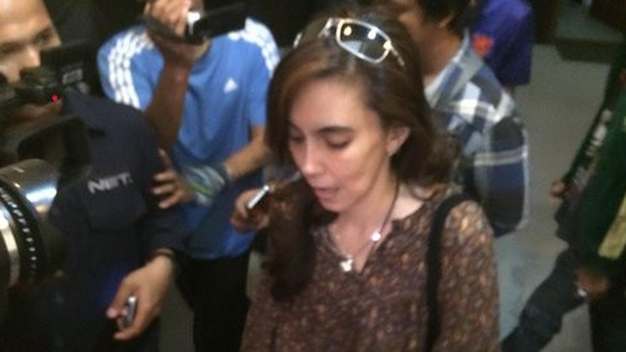 Diperiksa polisi, Sharon dicecar asal ganja yang dikonsumsinya
