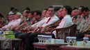 (Ki-ka) Menko Polhukam Luhut berbincang dengan Presiden Jokowi dan Mendagri Tjahjo Kumolo saat menghadiri Rapat koordinasi nasional (rakornas) Pemantapan Pelaksanaan Pilkada Serentak 2015 di Ancol, Jakarta, Kamis (12/11). (Liputan6.com/Faizal Fanani)